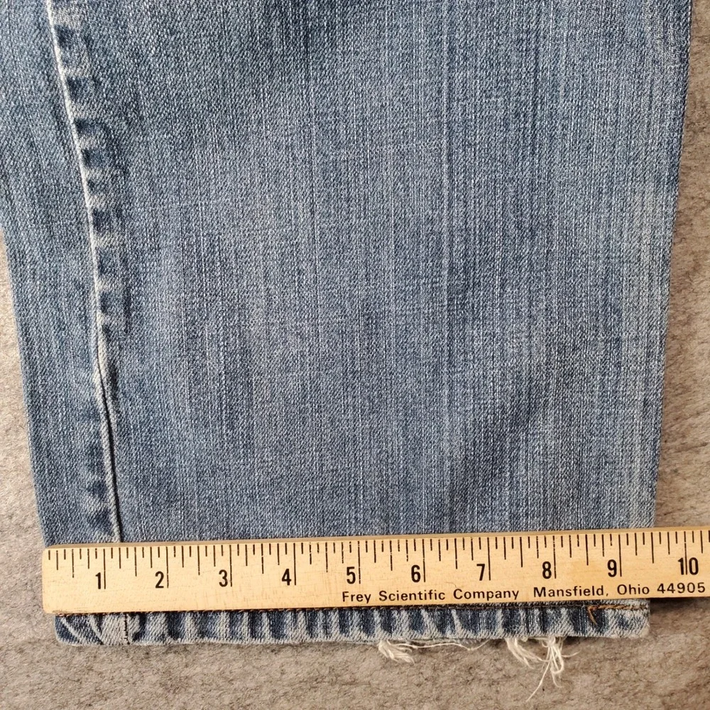 Levis measurements waist